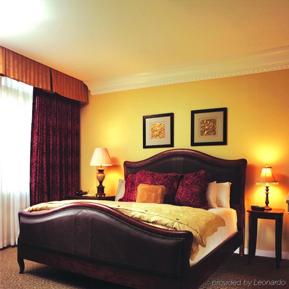 Blennerhassett Hotel Паркърсбърг Стая снимка