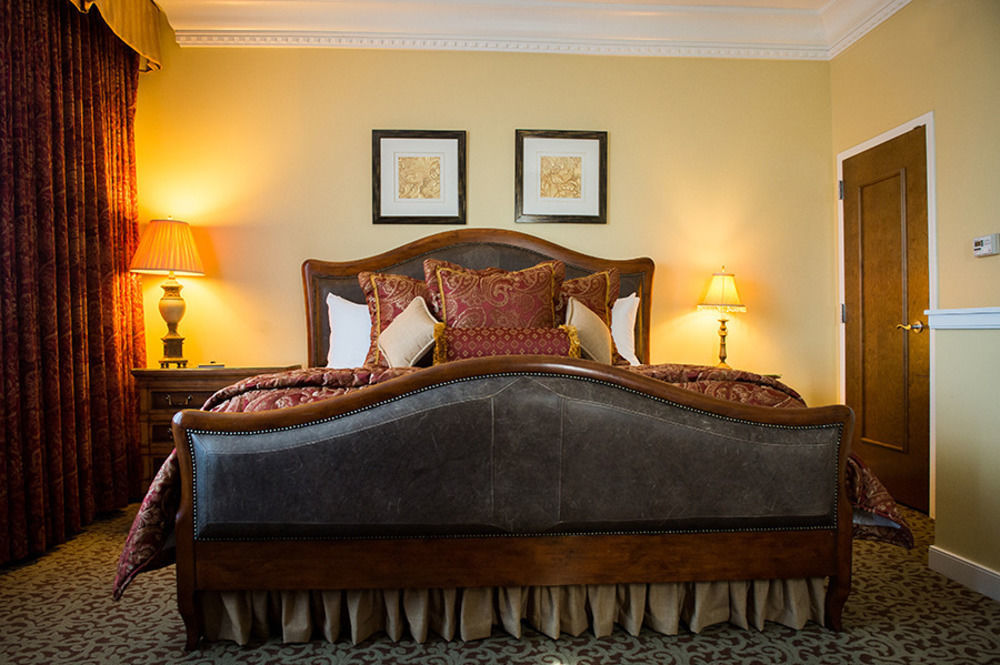 Blennerhassett Hotel Паркърсбърг Екстериор снимка