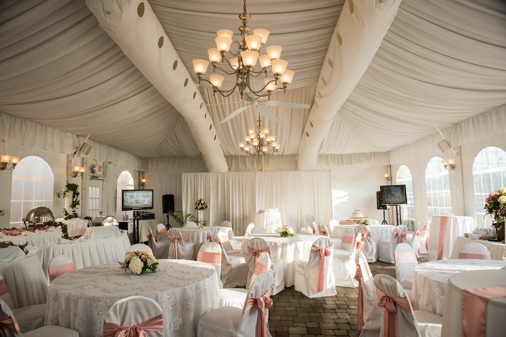 Blennerhassett Hotel Паркърсбърг Екстериор снимка